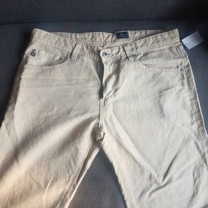 AG Adriano Goldschmied The Graduate Tailored Leg